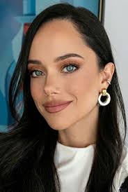 Perú en traje típico en Miss Universo 2024! Bello National Costume de  nuestra Tatiana Calmell del Solar inspirado en el sol imperial y la  chacana. Hermosa representación de nuestra cultura incaica.✨☀️