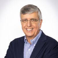 Candice Gee's Instagram, Twitter & Facebook