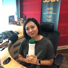 With a simple click you can listen to the best live radio stations from malaysia. Suria Fm Ehh Surayaborhan Di Gaya Suria Mana Pula Facebook