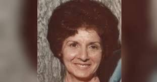 Elvia Myers's Instagram, Twitter & Facebook