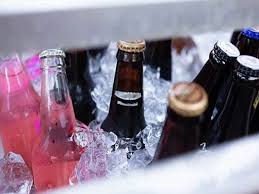 Locking down against the pandemic, south african officials banned cigarette and alcohol sales. South Africa Reimposes Alcohol Ban Curfew As Coronavirus Cases Spike Health News Et Healthworld