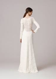 Viele angehende bräute schauen sich direkt nach der verlobung nach ihrem brautkleid um, denn. Aktuell Sale Im Atelier Victoria Rusche Brautsammlung Kleid Hochzeit Hochzeitskleid Spitze