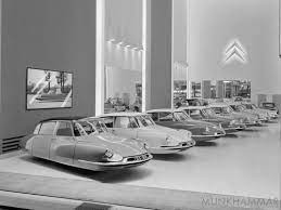 Citroen Ds 19 Fot J Munkhammar Floating Car Citroen Ds Citroen Car