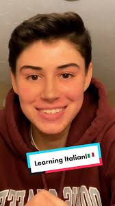 Ciao bella🤌🏻🇮🇹🍕#duolingo #italy #italian #italiano #italiancheck  #italianspeaker #bilingual #trilingual #multilingual #language  #languagelearning #lgbt #lgbtq #lgbtqia