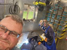 The CEO Elizabeth Potts learning the principles of welding from top dude  Michael Bledsoe .... Top dude Joe Wittensoldner will be the afternoon  Flower stem class... She wants to learn... I am