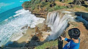 Namun belum diketahui apakah nantinya akan dikenakan tiket masuk ataupun tidak, mengingat pantai pasir putih ini masih dalam tahap pembangunan. Pantai Kutang Review Foto Harga Tiket Masuk 2021