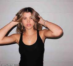 Sofia Richie 20 Sizzles In Black Tank Top As Her Bae Scott Disick 35 Takes Portraits Daily Mail Online