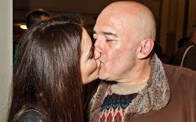 Every day, josé raposo and thousands of other voices read, write, and share important stories on medium. Sara Barradas E Jose Raposo Atriz Faz Declaracao De Amor Para Comemorar Os 9 Anos De Relacao Nova Gente