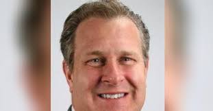 Edward Dill's Instagram, Twitter & Facebook