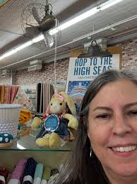 Cute shop and proprietor in Nevada, MO