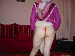 Ev hanımı olgun erotik türbanlı resimleri | Porno Resimleri