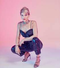 (alessandra amoroso alla festa del pd.) « nuda di fronte allo specchio e mai alla persona giusta. Is Alessandra Amoroso In Love Again All The Rumors About His Private Life Ruetir
