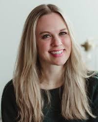 Diana Witt's Instagram, Twitter & Facebook