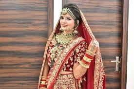 We have evolved over the last 3 generations and have adopted the science of understanding and styling hair and not merely cutting or using styling products. Jawed Habib Hair Beauty Salon Mughalsarai Price Reviews Bridal Makeup In Varanasi