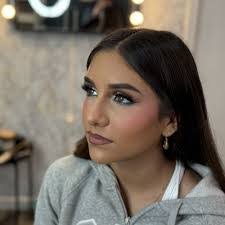 Cheryl Tinker's Instagram, Twitter & Facebook