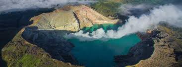 Sementara tiket parkir sepeda motor rp 2.000 saja. One Day Trip Teluk Biru Banyuwangi Tour Wisata 1 Hari