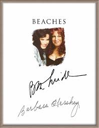 O filme de estreia de barbara hershey foi a comédia with six you get eggroll, de 1968, que ficou marcado como a última aparição de doris day no cinema. Bette Midler Barbara Hershey Cast Signed Beaches Movie Script Rpt Free On Popscreen