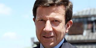 « je suis le seul qui ait fait un parcours dans l'audiovisuel en le réussissant » ou « je préfère commander que subir. Tf1 Gilles Pelisson Choisit Son Equipe Le Point