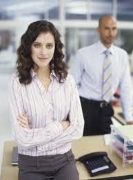 The total cash compensation, which includes base, and annual incentives, can vary anywhere from $98,382 to $192,897 with the average total cash compensation of $136,209. What Percentage Does A Reit Fund Manager Take