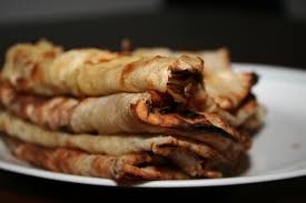 Dalam 100 gr nasi putih terdapat sekitar 175 kalori, sedangkan sebungkus mi instan seberat 65 gr mengandung sekitar 300 kalori. Kalori Roti Canai Buat Kita Gemuk Zon Fitness Info