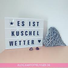 Kuschelwetter Das Einzig Gute An Herbst Und Winter Es Ist Kuschelwetter Den Spruch Ziert Aktuell Unsere Lightb Lichtbox Spruche Kuscheln Spruche Winter