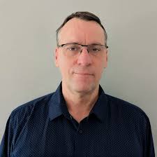 What inverter is recommended for a hybrid solar panel system with 20 600  watt 48 volt panels?