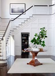 15 Minimalist Small Foyer With Stairs Design Ideas In 2020 Shingle House Traditional House Foyer Staircase
