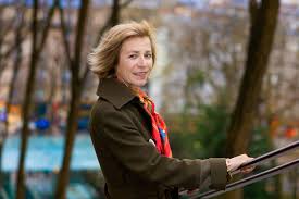 Eh bien, l'humour agit en créant un lien personnel (et vous avez déjà compris l'importance de ce dernier). Laurence Cottet Ex Alcoolique La Maladie M A Fait Tout Perdre