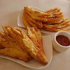 Pisang Goreng Manado Dimakannya Pake Sambal