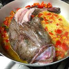 3 kg di coda di rospo (da pulire) una decina di scampi 1 kg di paccheri 2 barattoli di polpa di pomodoro a pezzettini una. Facebook