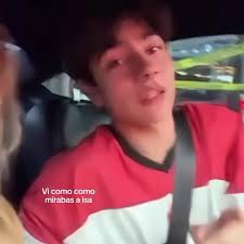 Humor sobre Lukas e Isa: Decisiones y Alegría