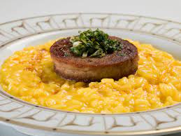 Traditionally garnished with a mix of chopped raw it's an easy recipe as far as osso buco goes but you get what you put into it. Ossobuco Alla Milanese