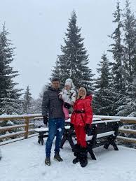 Nava romania, adusa la cheu. Elena Udrea Photos Facebook