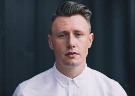 Louis Baker's Instagram, Twitter & Facebook