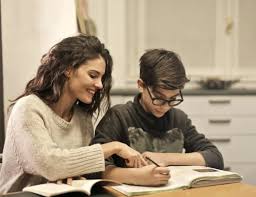 Arti kata yang dicetak miring pada paragraf di atas adalah.a. Teks Cerita Sejarah Fungsi Ciri Kaidah Contoh