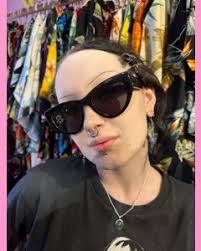 Search results for: 'mandi black'