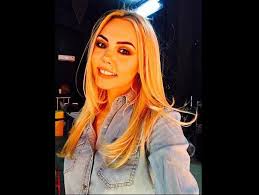 Check spelling or type a new query. Video CantÄƒreaÅ£a Denisa RÄƒducu PlansÄƒ De Colegi Spera CÄƒ Se Face Bine Nu A Vrut SÄƒ O VadÄƒ Nimeni BolnavÄƒ