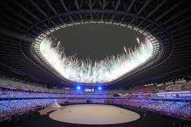 The ceremony has a different feel this year as the stadium is mostly empty except for some special dignitaries, including dr. Eqtoua1kr7jzwm