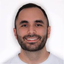 Learn about the Mentors helping entrepreneurs in our program