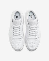 Nike asks you to accept cookies for performance, social media and advertising purposes. Air Jordan 1 Low Shoe Nike Ae