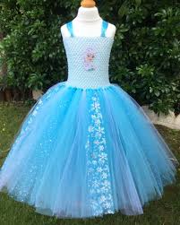 Il y a quelques jours j'avais participé à un concours sur le blog de creativemumandco pour gagner une superbe robe d'elsa, la reine des neiges. Creation De Robes En Tulle Tutu On Twitter Nouvelle Reine Des Neiges Avec Tulle Turquoise Tulle Turquoise Paillete Tulle Blanc Et Tulle Turquoise Avec Flocons De Neige Argentes Si Vous Aimez