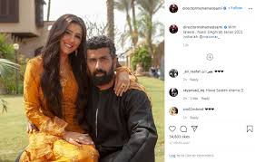 هو مرفوع عنه القلم منذ زمن، وأي حديث عنه مضيعة للوقت، للأسف أنه محسوب على الفن. Ù…Ø­Ù…Ø¯ Ø³Ø§Ù…ÙŠ ÙˆØ²ÙˆØ¬ØªÙ‡ ÙˆØ§Ø¨Ù†Ù‡
