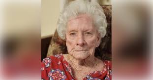 Ruth Brewer's Instagram, Twitter & Facebook