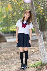 ボード 制服 のピン