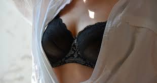 7 Weird Things That Happen When You Sleep In A Bra