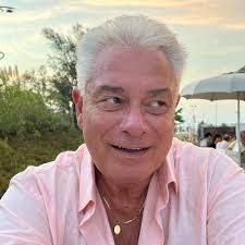 Da settimane genitori mi chiamano allertati per la diffusione di infezioni  respiratorie da MYCOPLASMA PNEUMONIAE. Le informazioni…spesso ricevute  sulle chat della scuola…sono spesso confuse e non completamente esatte. Le  diagnosi e le