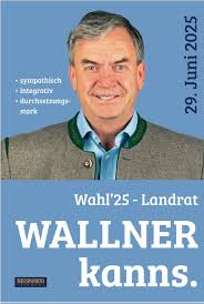 Fahnenabordnung bei der Beerdigung von Alfons Baumgartner mit Bezirksrat Hubert  Dorn