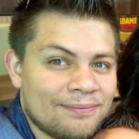 40+ perfiles de «Salinas Calderon»