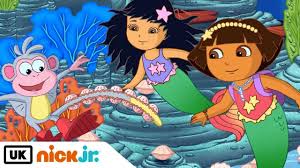 Dora es una niña de 7 años a la que le encanta jugar a exploradora con su amigo el mono botas. Dora The Explorer Sea Monkey Wiggle Nick Jr Uk Youtube