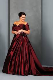 Plus Size Wedding Dresses A Line Sweetheart Court Train Taffeta Wedding Dresses Taffeta Red Wedding Dresses Luxury Wedding Dress